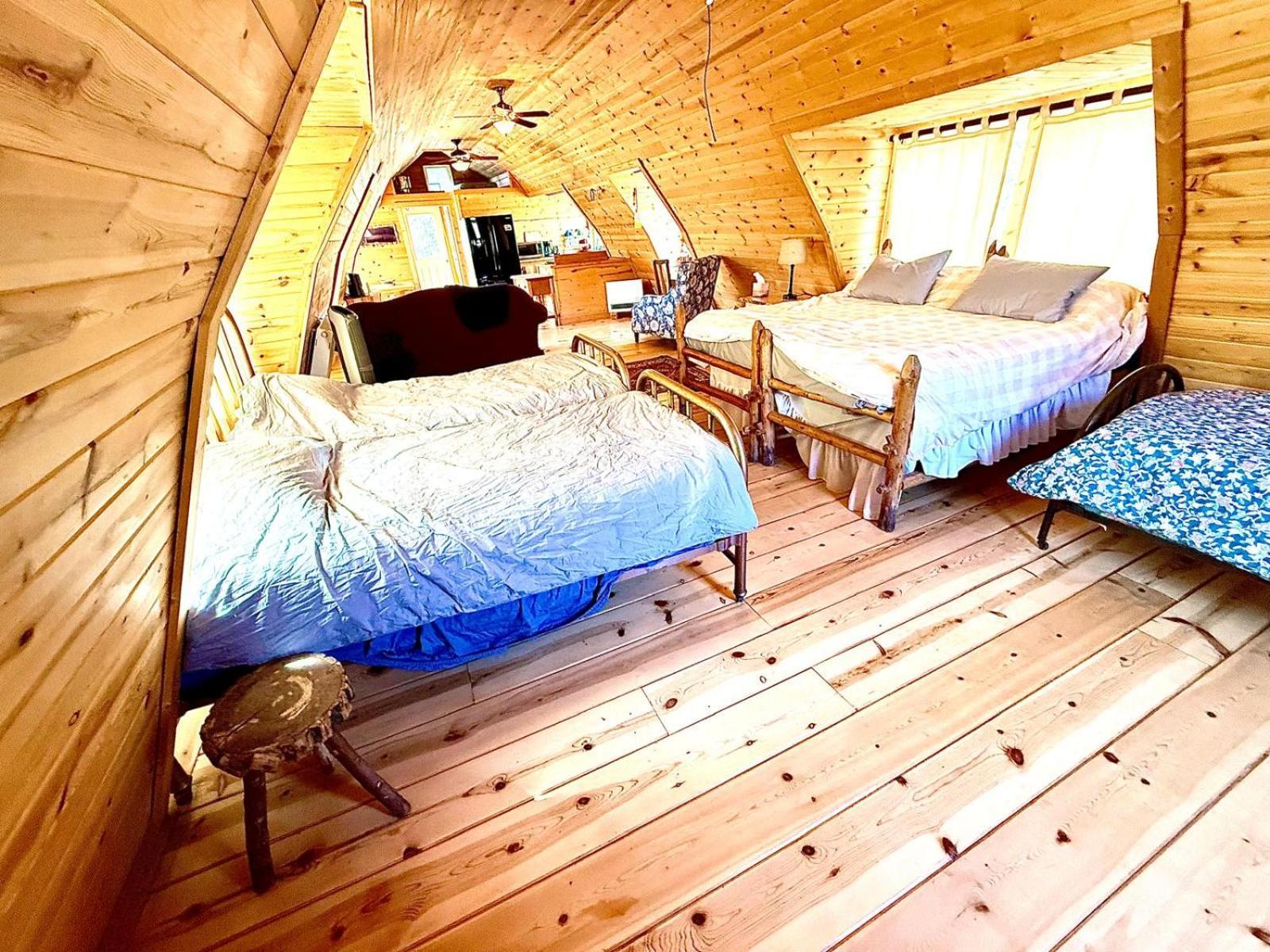 Aubin Sky Lodging At The Yl Ranch Savery Exterior photo