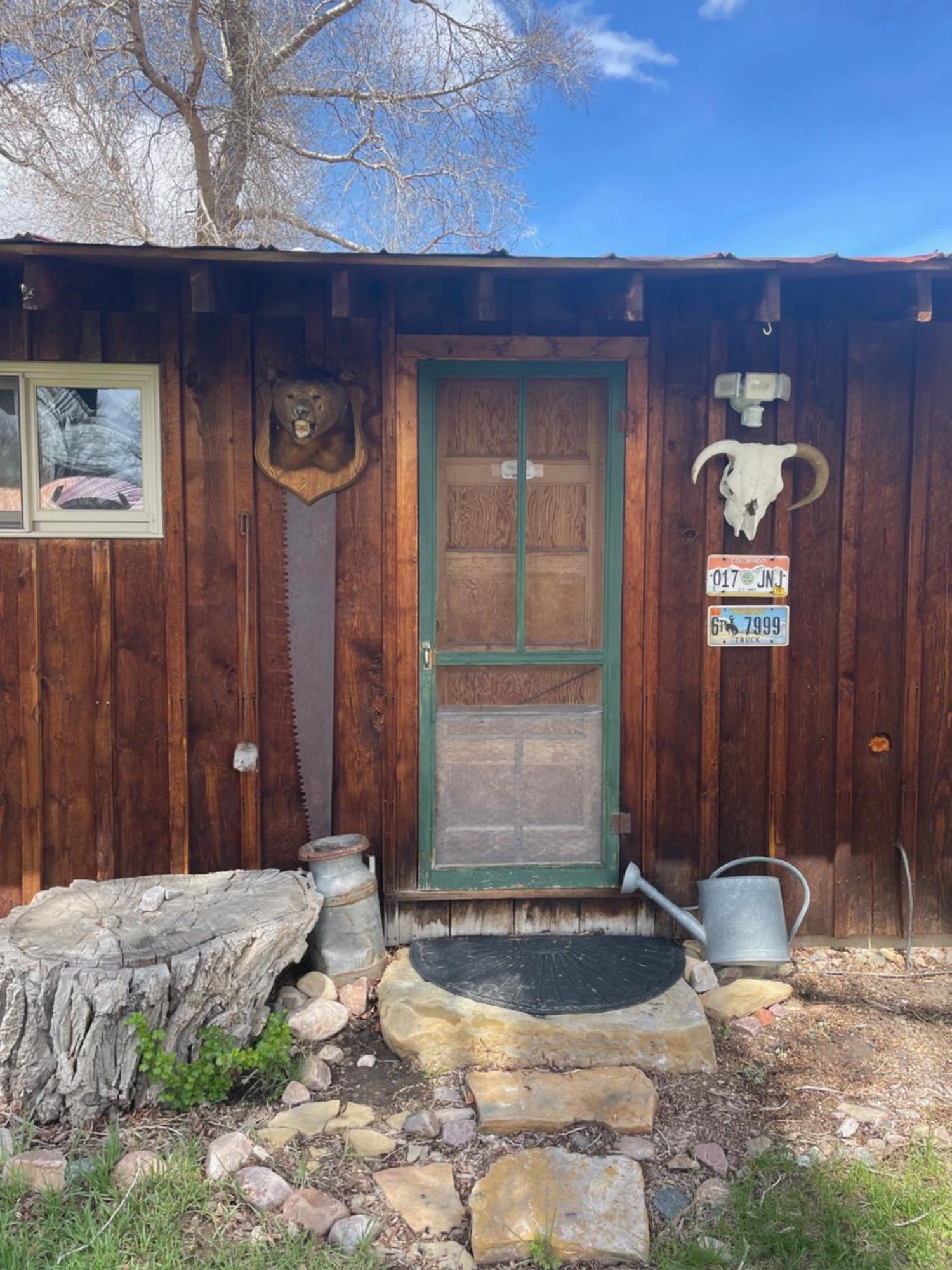 Aubin Sky Lodging At The Yl Ranch Savery Exterior photo